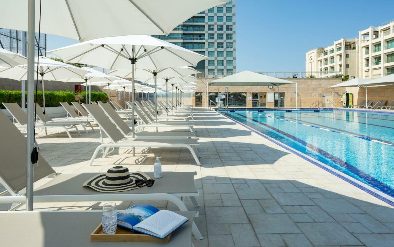 Aparthotel Okeanos On The Beach Herzelia Exterior foto